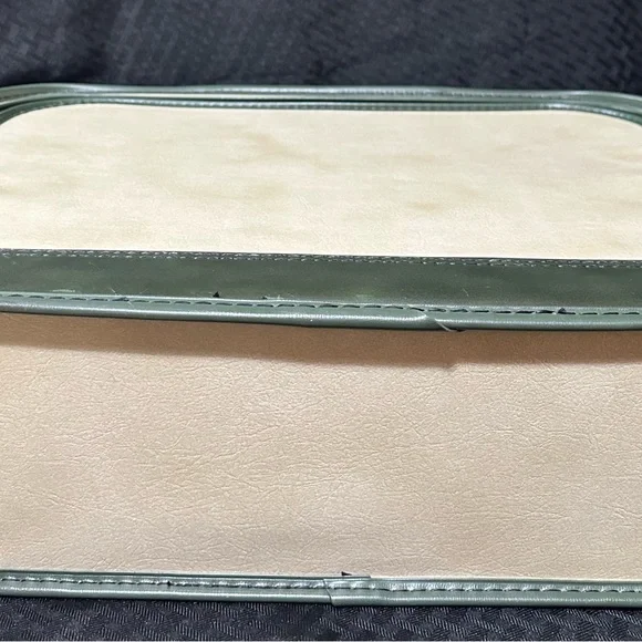 Vintage Grasshopper Suitcase Cream and Green Classic Soft Sided Stiff Frame MCM - Picture 15 of 16